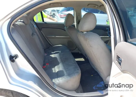 2012 Ford Fusion S из США, поврежденный, VIN 3FAHP0GA9CR113100